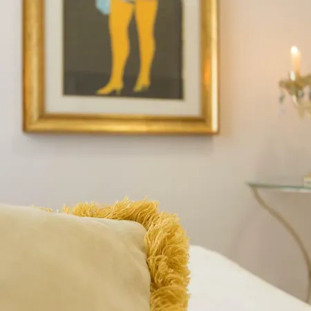 Fifty One Luxury Flat דירה קליארי